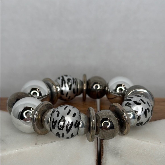 Vintage Estate Silver and Black Beaded Bracelet Lot C50 - Picture 2 of 6